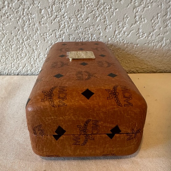 MCM Eyeglass Sunglass Hardshell Case - Picture 10 of 13